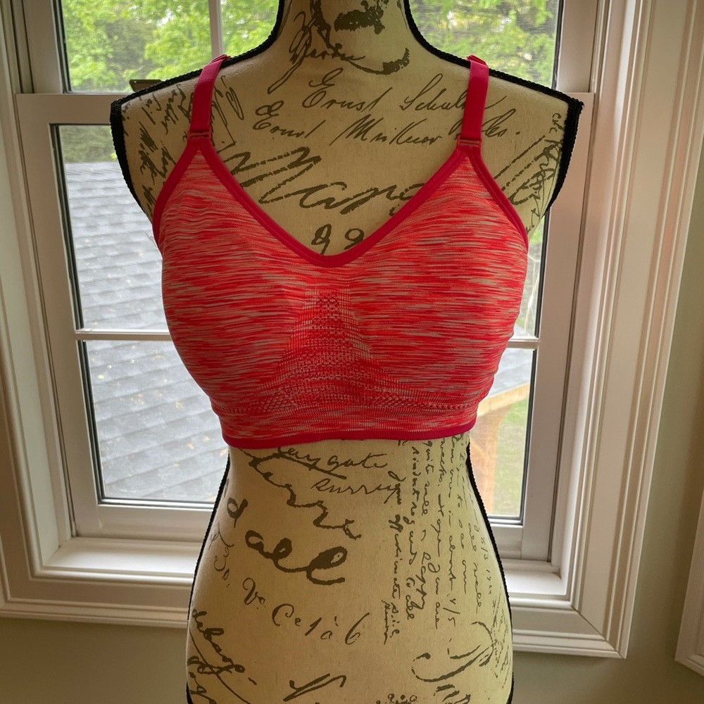 Sports bra